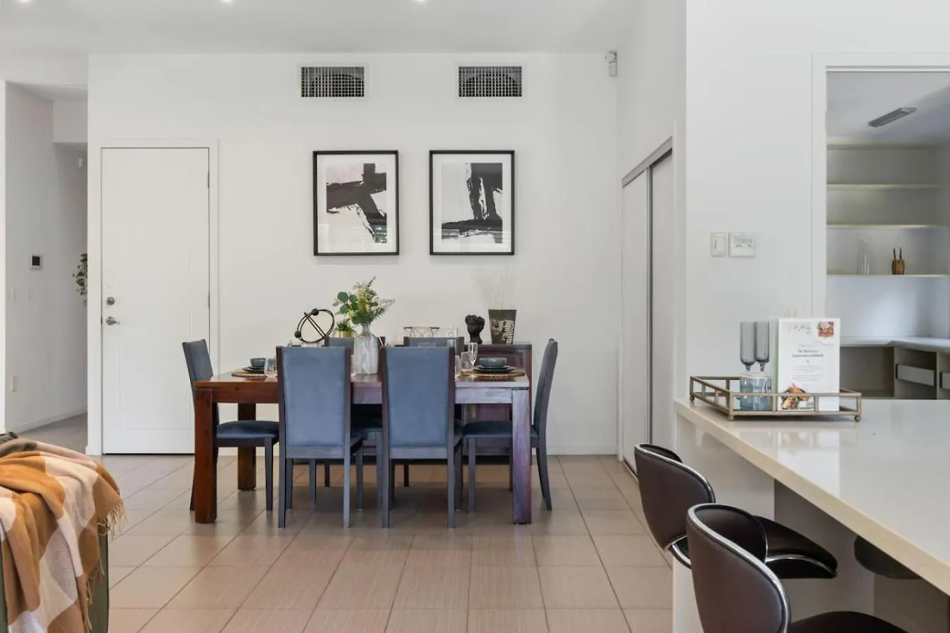 Stylish 4Br Home With Bbq And Media Room In Mt Ommaney Mount Ommaney Australien