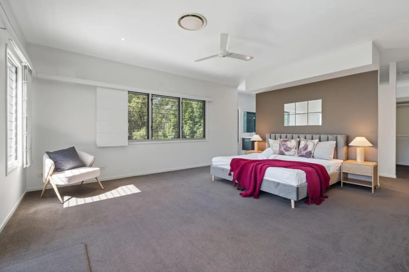 Ferienhaus Stylish 4Br Home With Bbq And Media Room In Mt Ommaney Mount Ommaney